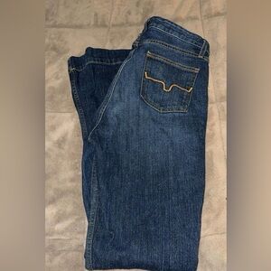 Likes Jennifer jeans